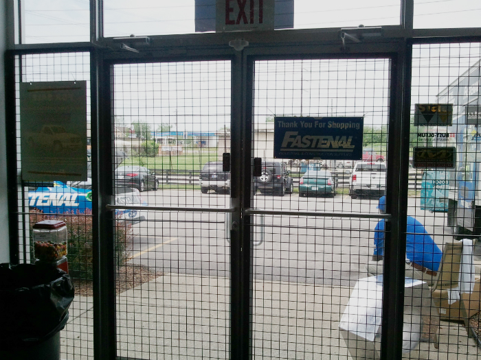 Wire Partitions on Store Doors to Prevent Theft Wire Partitions on Store Doors to Prevent Theft
