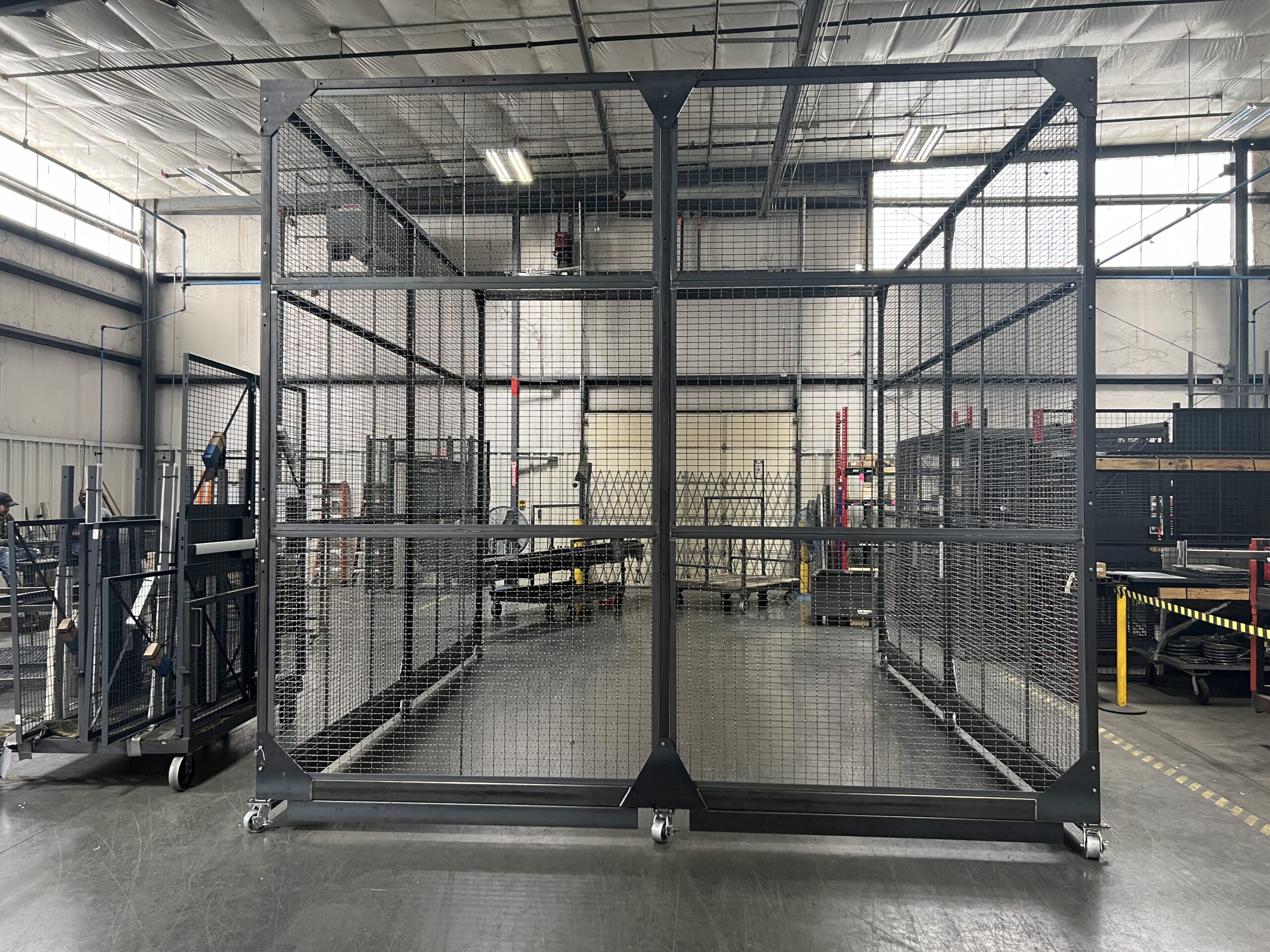 WireCrafters large rolling cage
