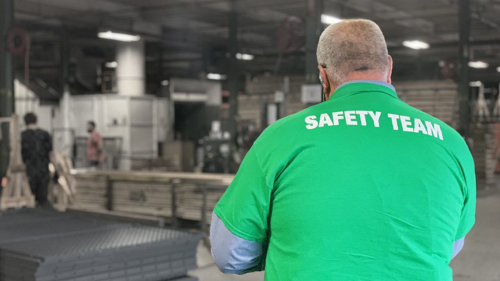 7 material handling safety tips